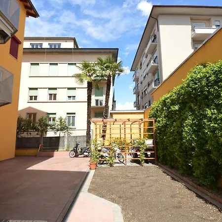 Level Seven Apartments Lugano 2*