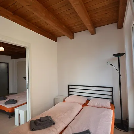 Level Seven Apartments Lugano 2*